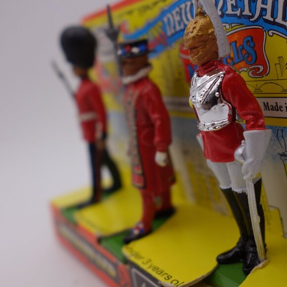 Britains Ltd Three Figure New Metal Walthamstow London E17 Printed in England - Picture 16 of 16